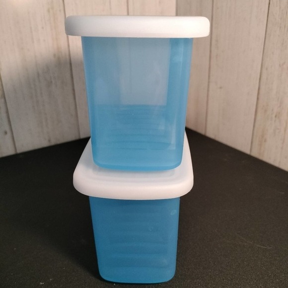 Tupperware Fridge Smart mini containers #4735 with lids #4736 (E8) - Picture 2 of 10